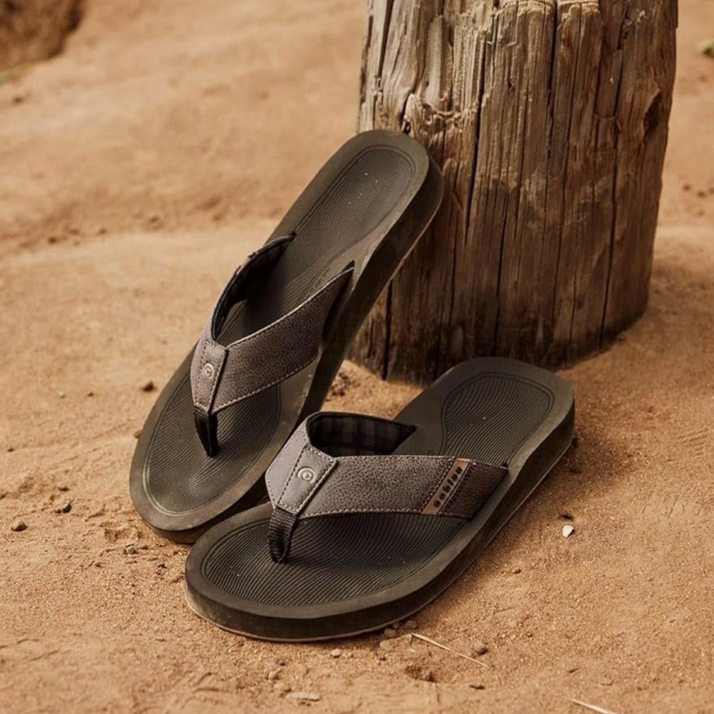 Cobian Men's ARV 2 Trek Sandals NWT